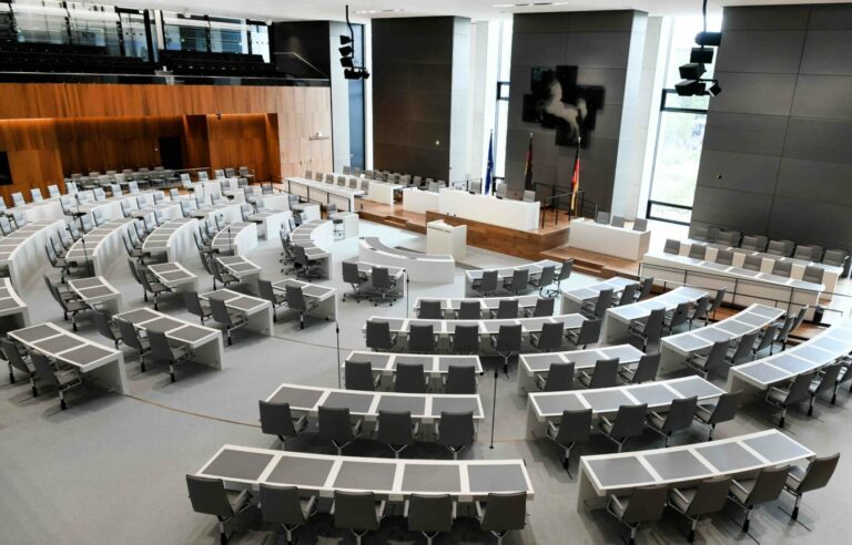 Plenarsaal im niedersächsischen Landtag