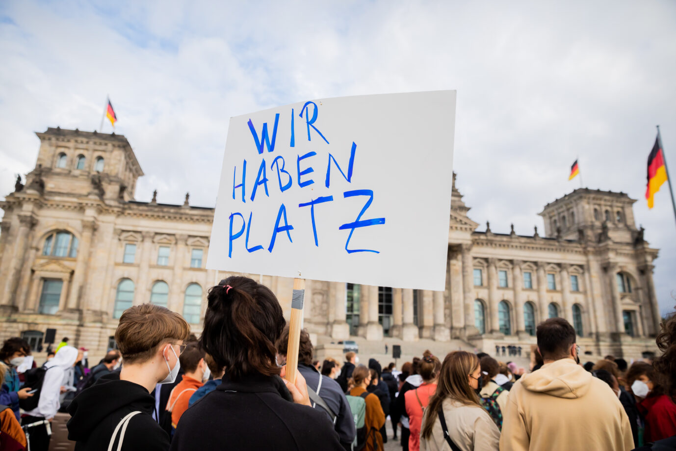 Demonstration für die Aufnahme von Afghanistan-Migranten in Berlin