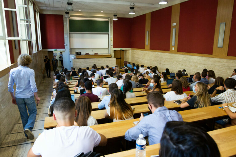 Studenten in Paris (Archivbild): Ermuntert von linken Professoren