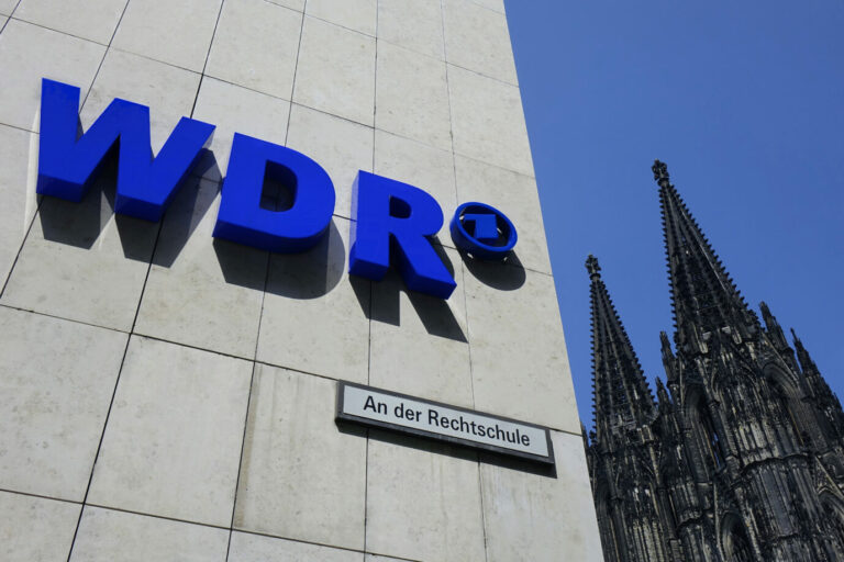 Öffentlich-Rechtliche Sender wie der WDR haben laut Umfrage kein hohes Ansehen in Nordrhein-Westfalen (Symbolbild) Foto: picture alliance / ZB | Z6944 Sascha Steinach
