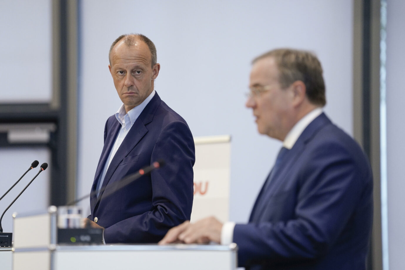 Friedrich Merz (l.) mit Parteichef Armin Laschet