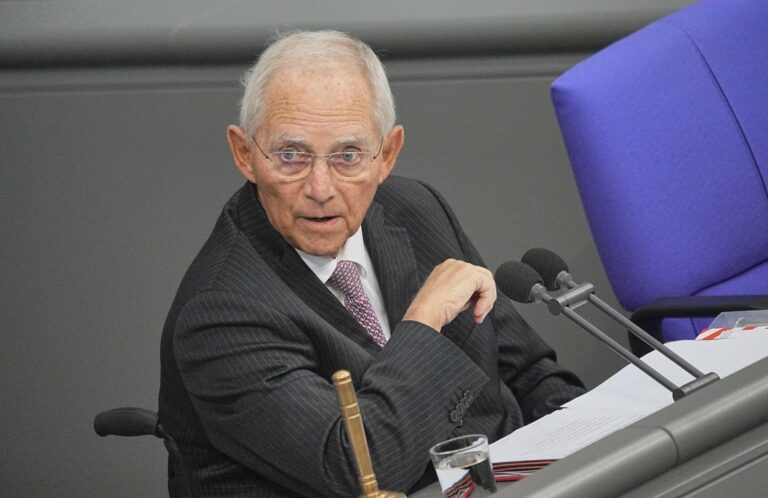Wolfgang Schäuble (CDU) warnt in seiner Rede vor Identitätspolitik Foto: picture alliance/dpa | Michael Kappeler