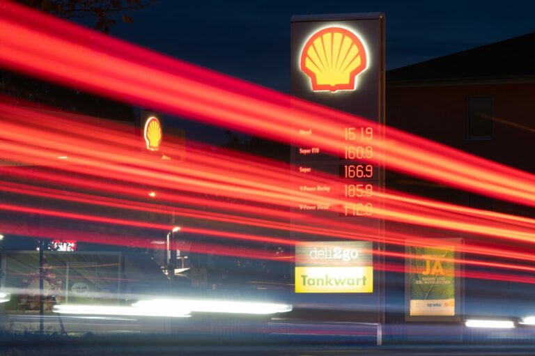 Shell-Tankstelle: Konzernzentrale soll nach Großbritannien verlegt werden