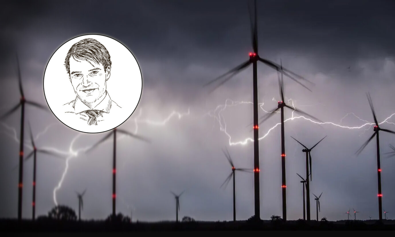 Aktivist gegen Energiewende, Nikolai Ziegler, Windräder unter Gewitter