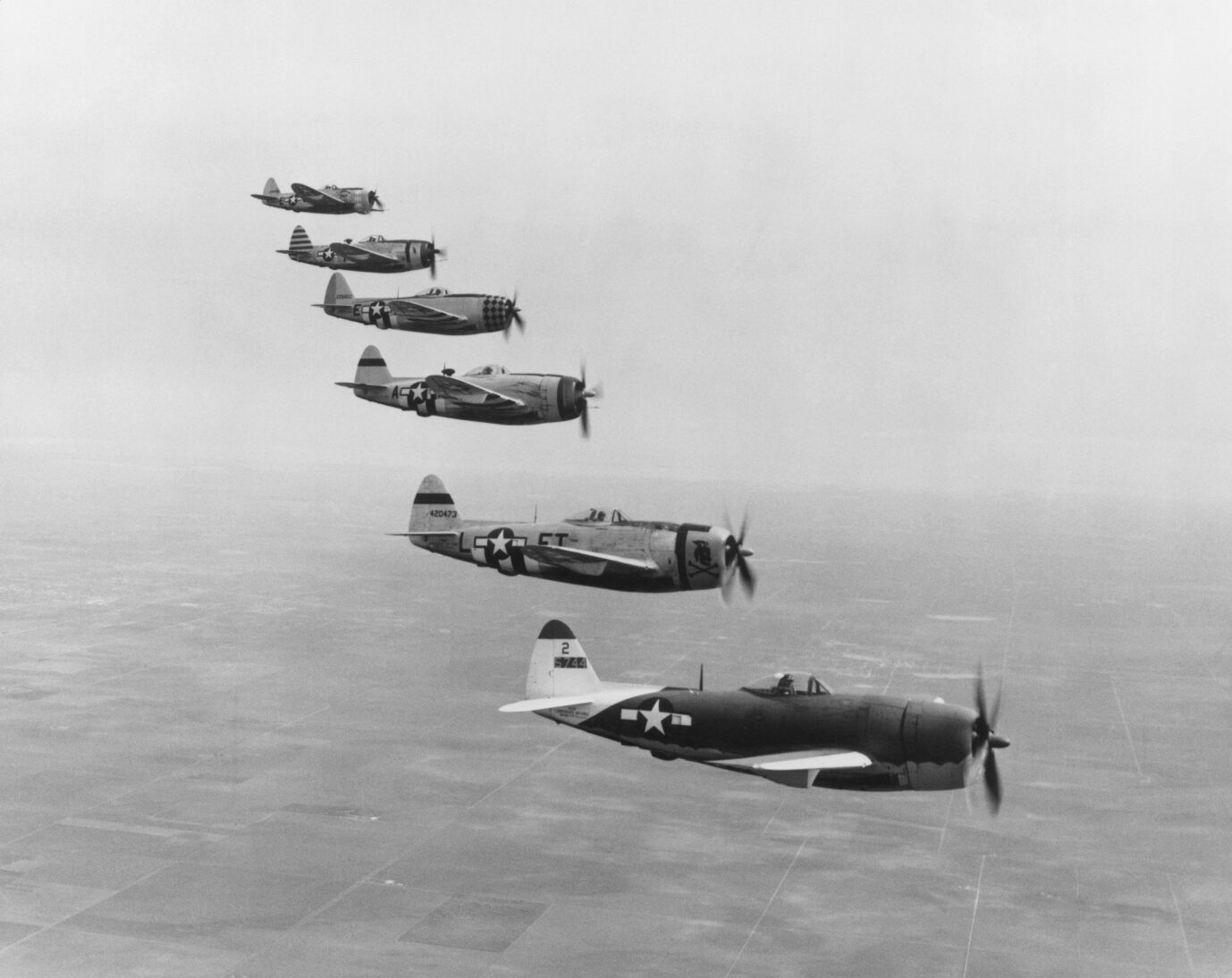 US-Kampfflugzeuge Thunderbolt 1941: Schon vor dem japanischen Angriff auf Pearl Harbor waren die USA auf Krieg eingestellt Foto: picture alliance / akg-images | akg-images