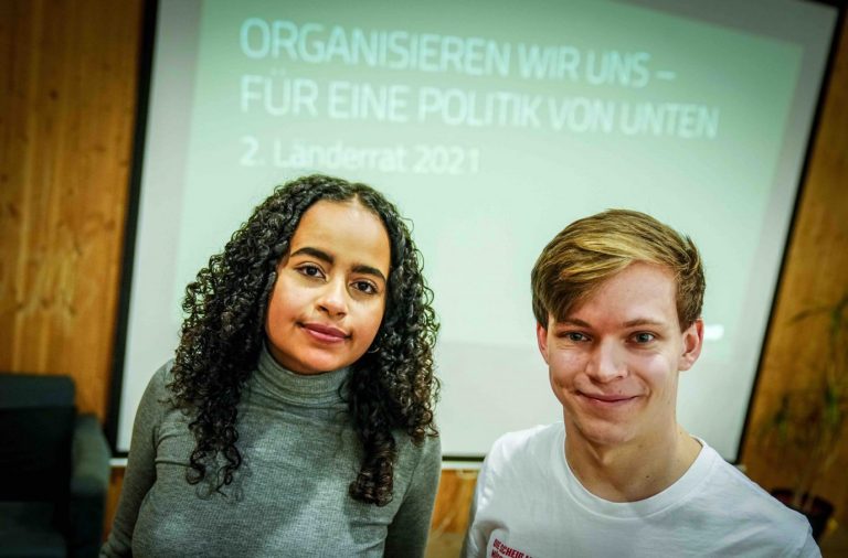 Die beiden Bundessprecher der Grünen Jugend, Sarah-Lee Heinrich und Timon Dzienus, rufen ihre Mutterpartei zu einem schärferen Linkskurs auf Foto: picture alliance/dpa | Kay Nietfeld