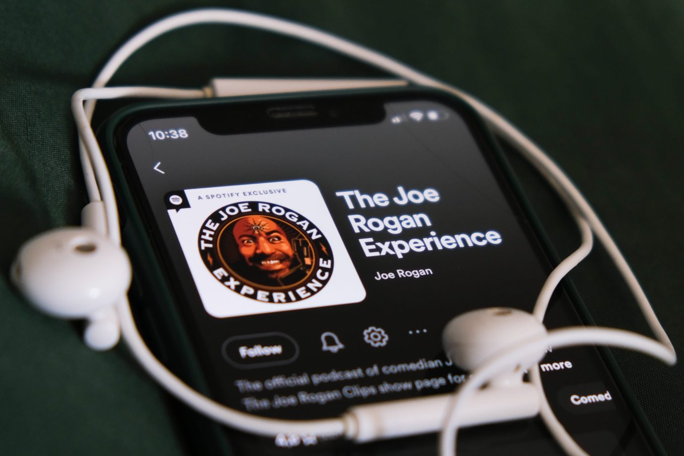 Der Podcast des US-Amerikaners Joe Rogan auf Spotify: Der Musik-Streamingdienst will den Kanal derzeit nicht löschen