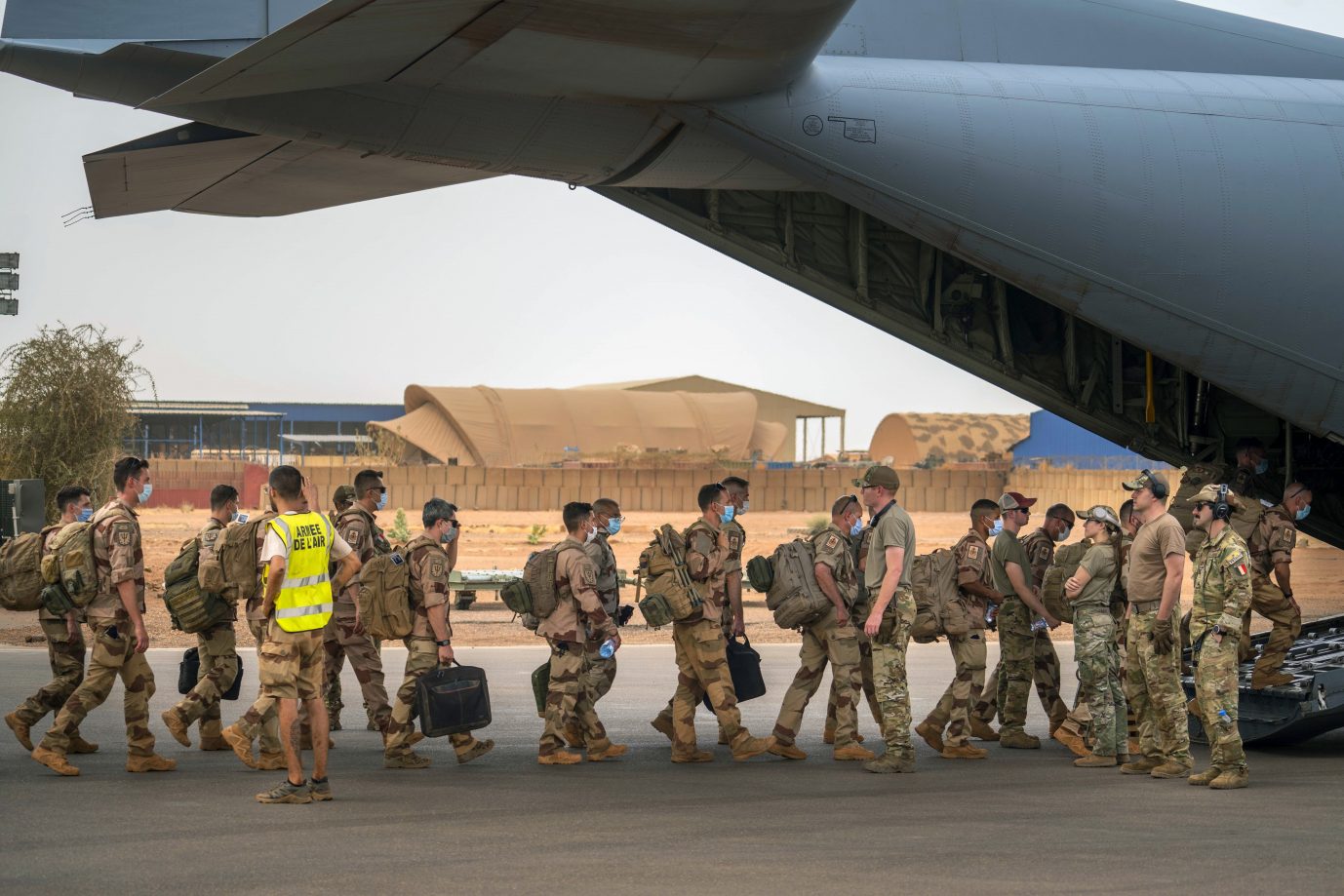 Französische Truppen in Mali: Im Juni soll der Abzug erfolgen (Archivbild) Foto: picture alliance / ASSOCIATED PRESS | Jerome Delay