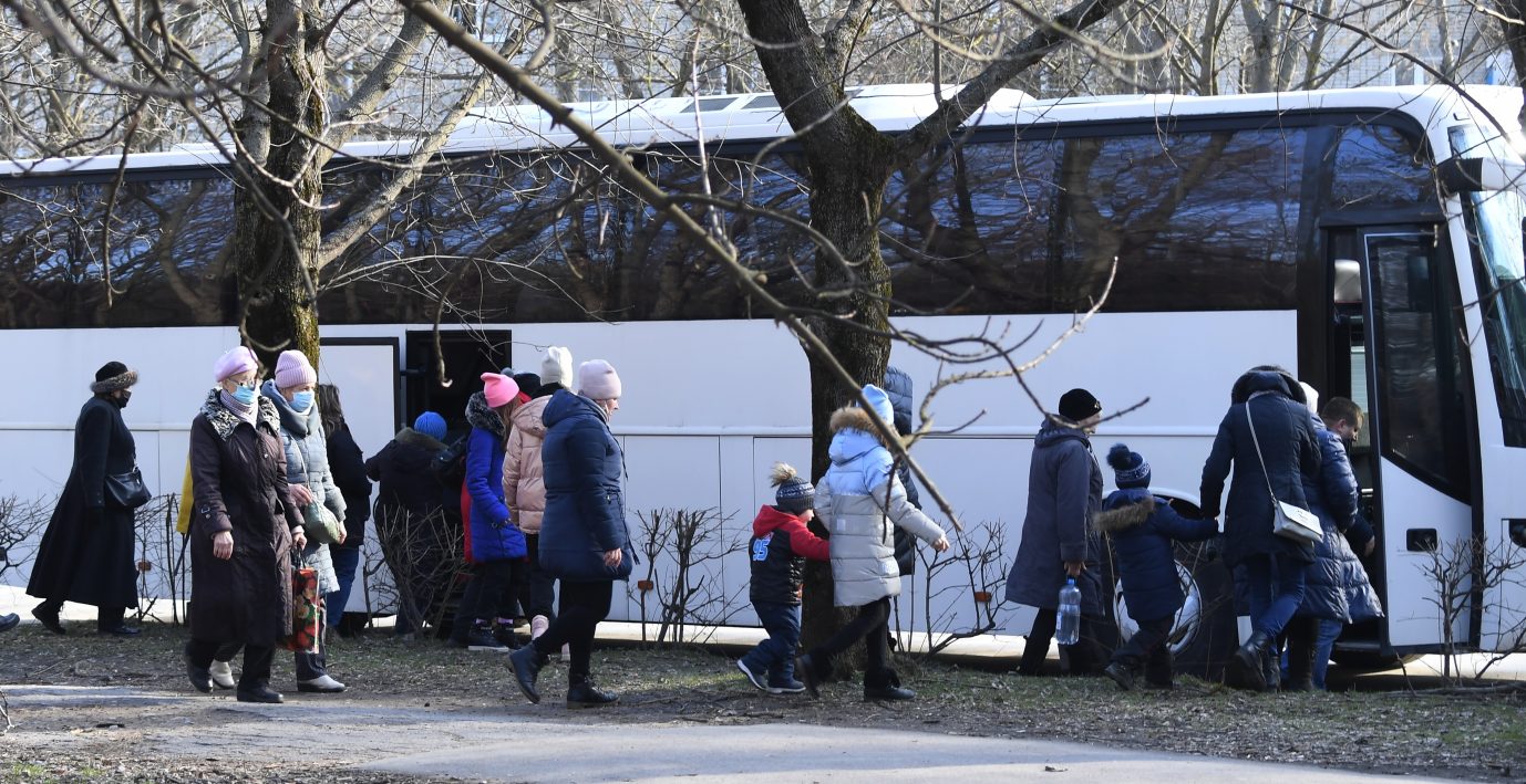 Umgekehrte Richtung: Flüchtlinge aus Donetsk werden nach Rußland evakuiert