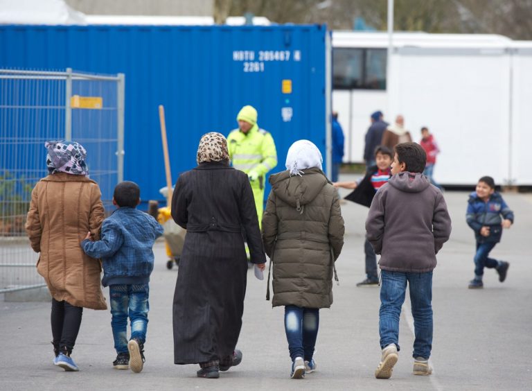 Migranten in Dortmund: Knapp die Hälfte der Deutschen plädiert dafür, „aus humanitären Gründen“ mehr Migranten nach Deutschland zu holen