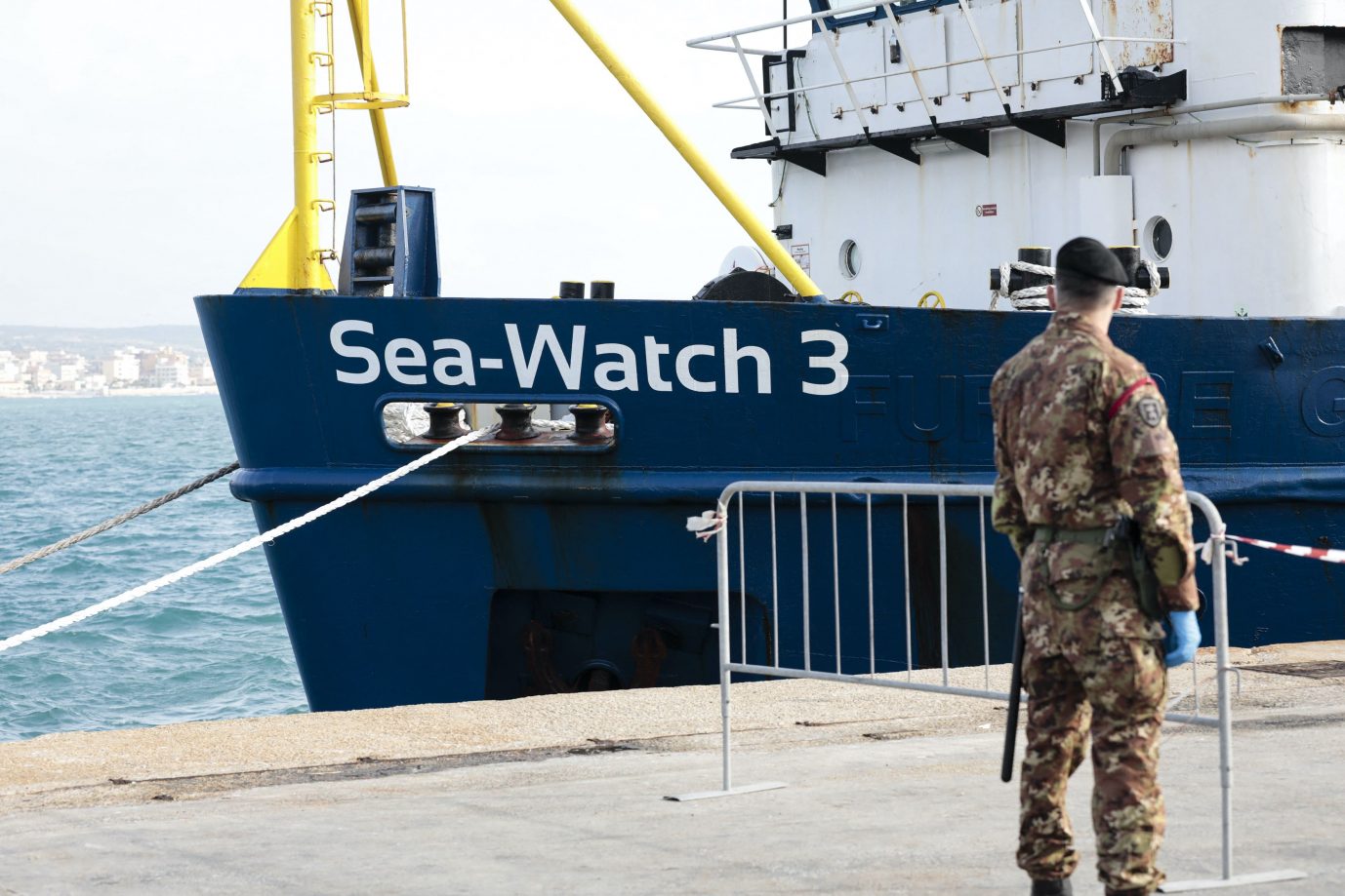 EuGH-Generalanwalt Athanasios Rantos denkt, daß die Schiffe der Migrantenhilfsorganisation Sea-Watch zurecht von Italien festgesetzt worden sind Foto: picture alliance / abaca | IPA/ABACA