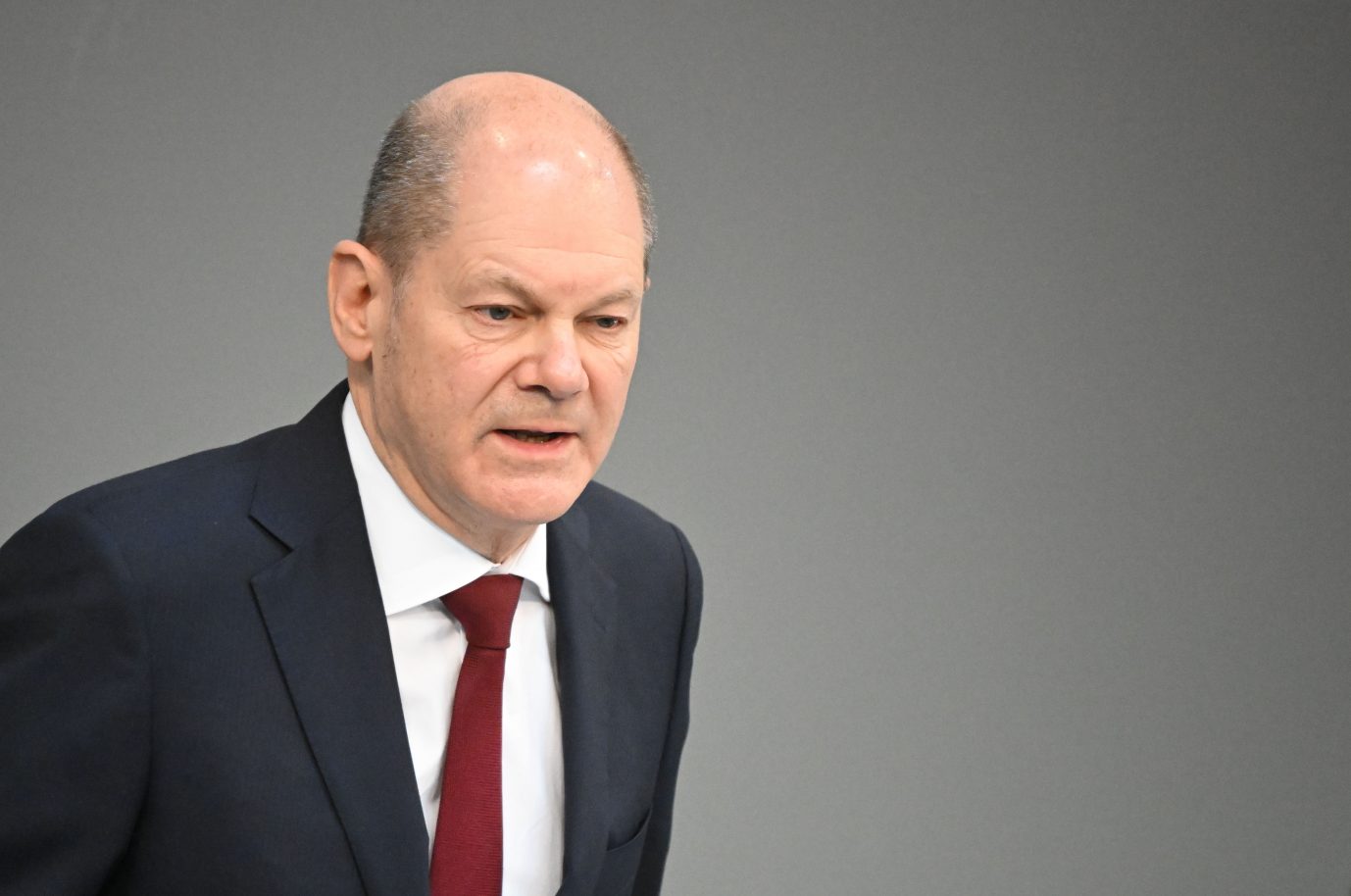 Bundeskanzler Olaf Scholz (SPD) während seiner Regierungserklärung