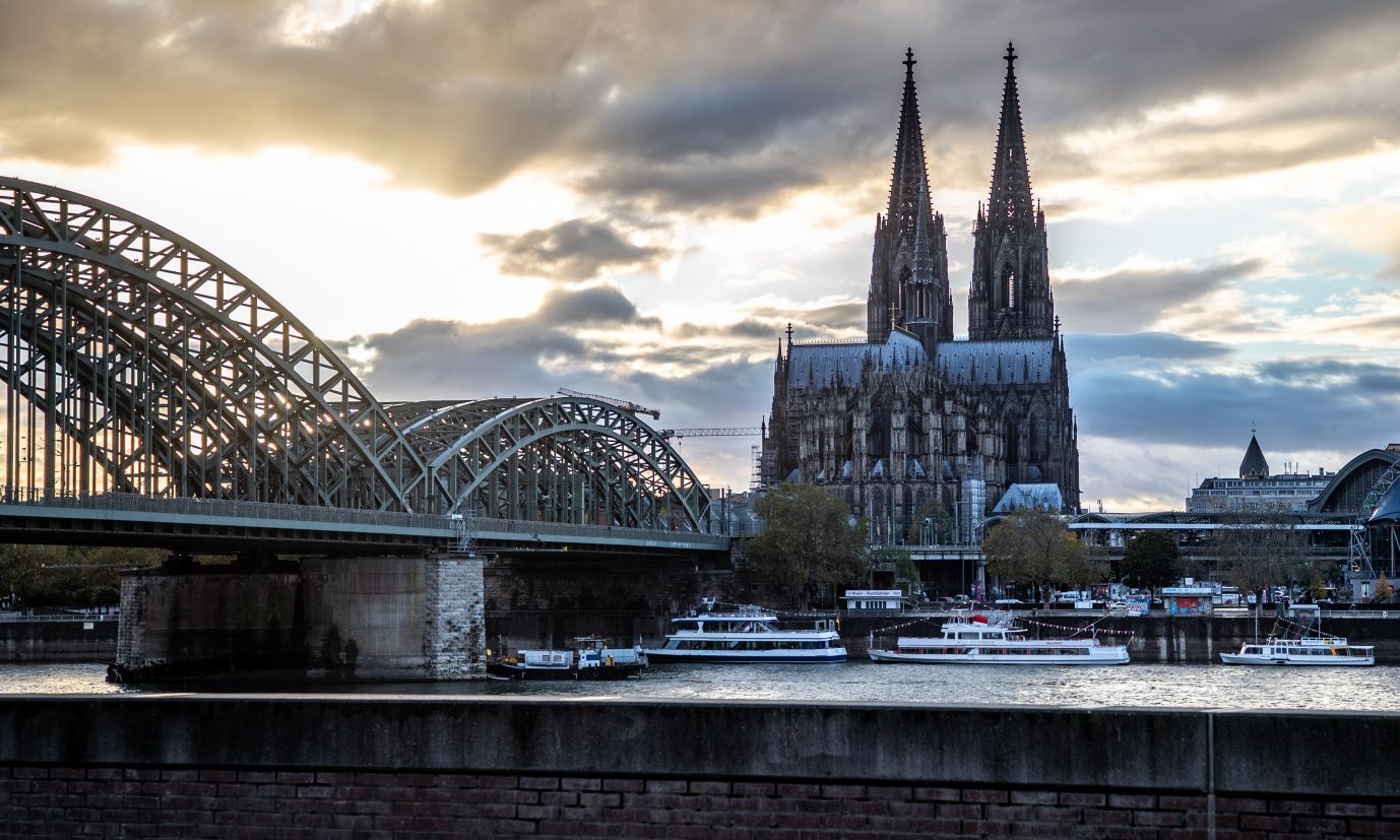 Das Wahrzeichen Kölns, der Dom: bald aus dem Logo der Stadtverwaltung verschwunden Foto: picture alliance / Andreas Gora | Andreas Gora