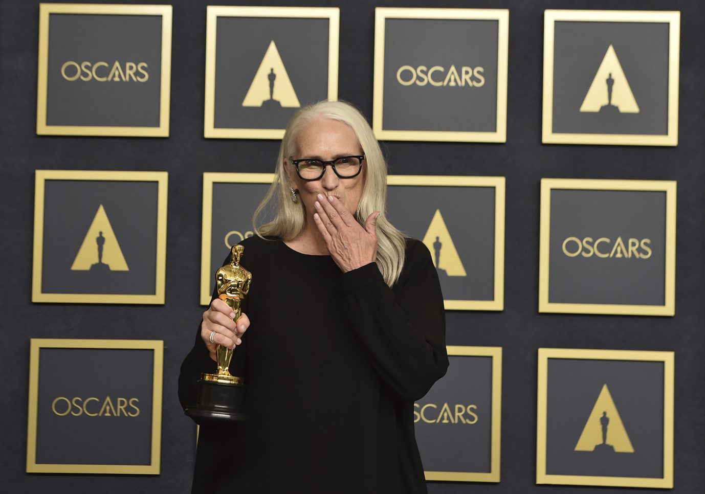 Jane Campion gewinnt den Oscar für die beste Regie Foto: picture alliance / Jordan Strauss/Invision/AP | Jordan Strauss