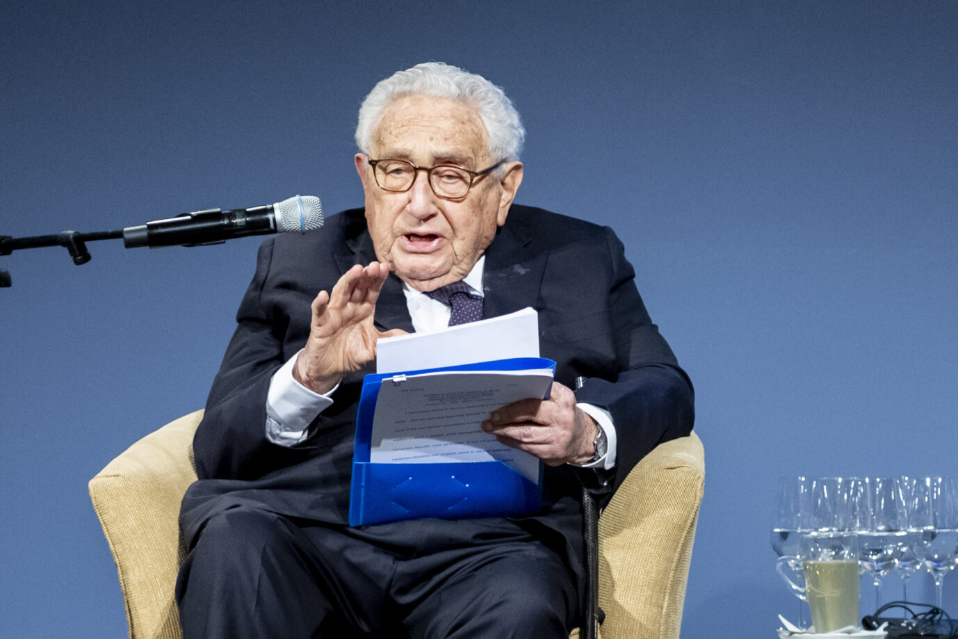 Ex US-Außenminister Henry Kissinger: Er warnt den Westen davor, Krieg