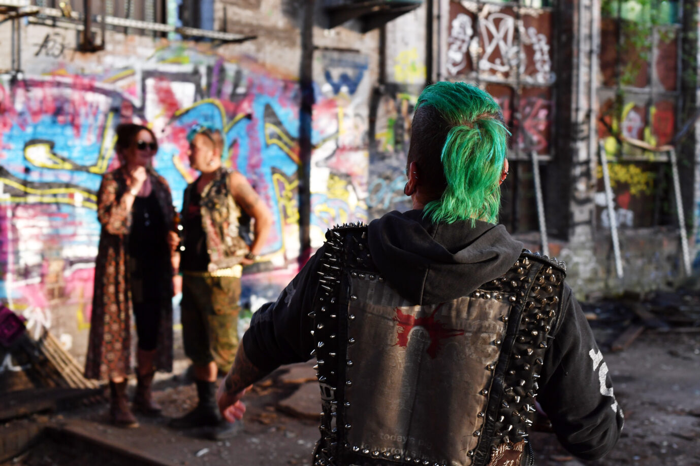 Ein Punker in Berlin: In einem besetzten Gebäude in Weißensee stritten sich zwei linke Gruppen