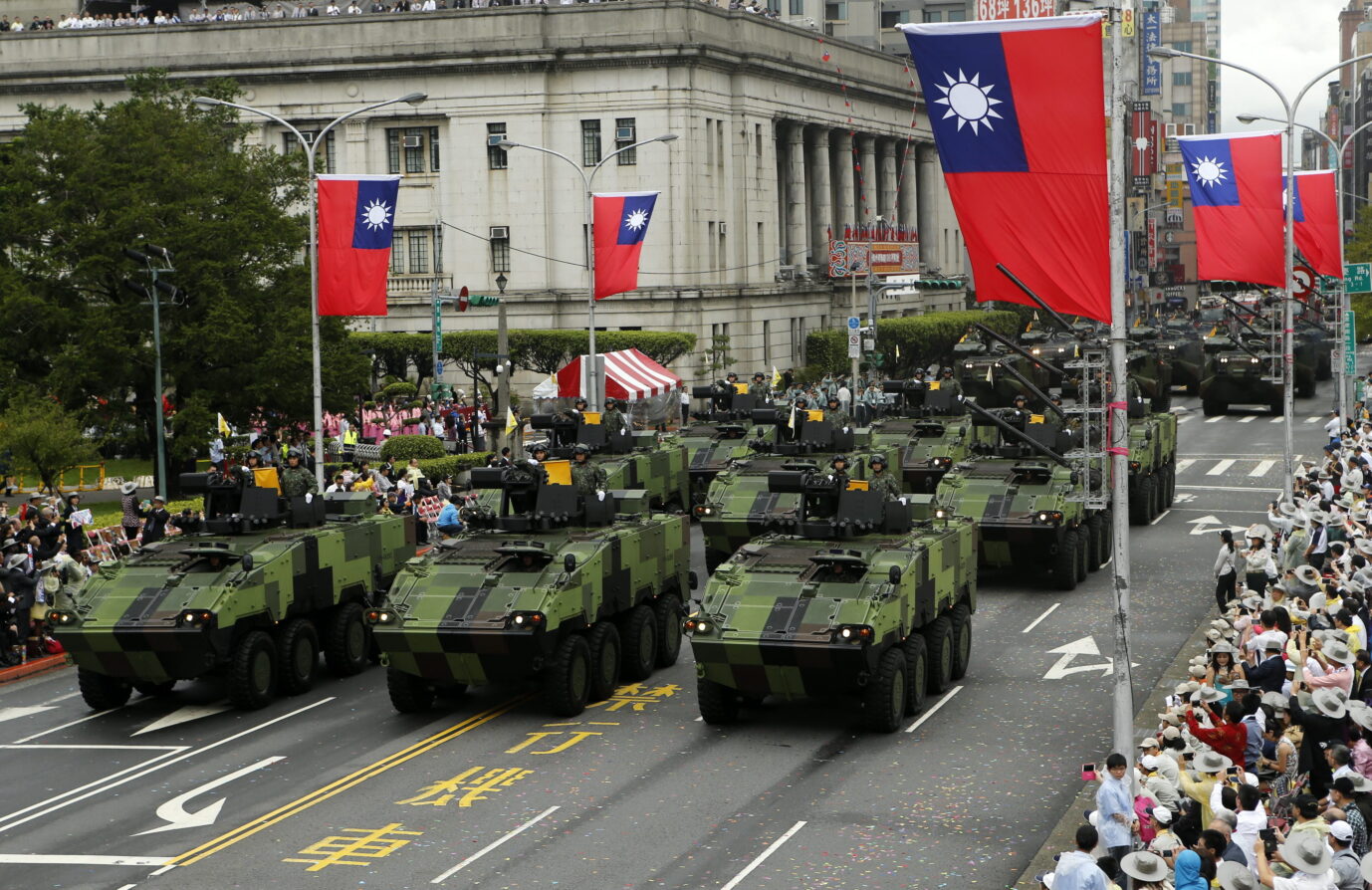 Militärparade in Taiwans Hauptstadt: Das Land ist international isoliert