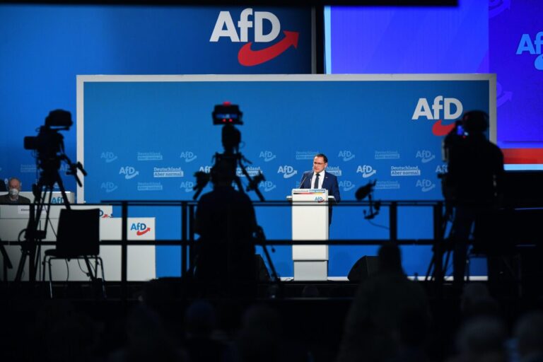 Auch auf dem vergangenen Parteitag der AfD in Dresden blieb der ganz große Knall aus Foto: picture alliance/dpa/Revierfoto | Revierfoto