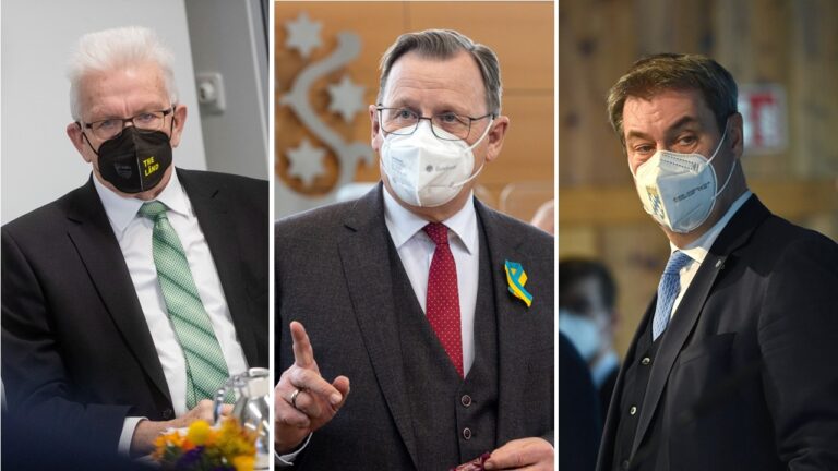 Ihre Länder wollen einen neuen Anlauf für die Impfpflicht: Die Ministerpräsidenten Winfried Kretschmann (B90/Grüne, Baden-Württemberg), Bodo Ramelow (Die Linke, Thüringen), Markus Söder (CSU, Bayern).