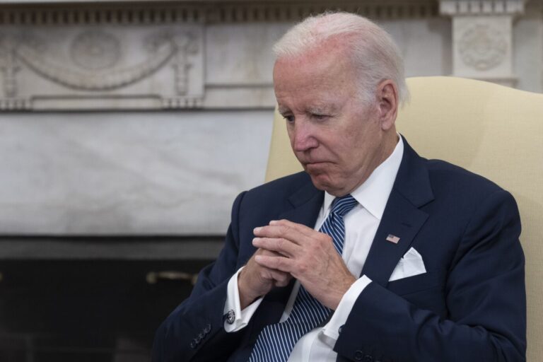 Unbeliebt sogar bei den eigenen Wählern: US-Präsident Joe Biden steht ein Jahr vor der Präsidentschaftswahl unter Druck.