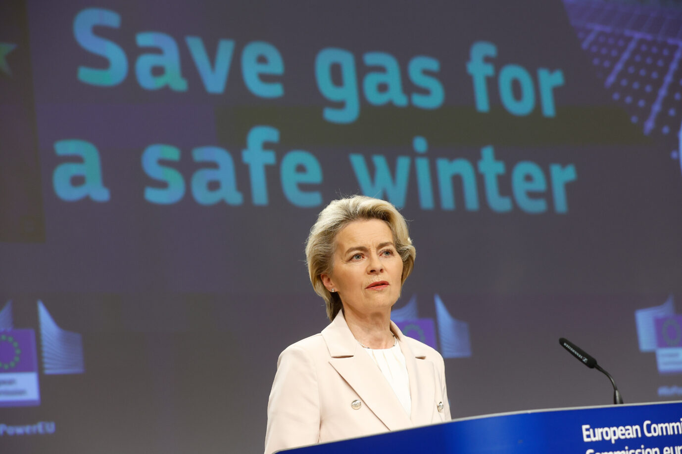 EU-Kommissionspräsidenten Ursula Von der Leyen appelliert an die Energieminister der EU, sich "ihrer Verantwortung bewußt" zu machen Foto: picture alliance / EPA | STEPHANIE LECOCQ