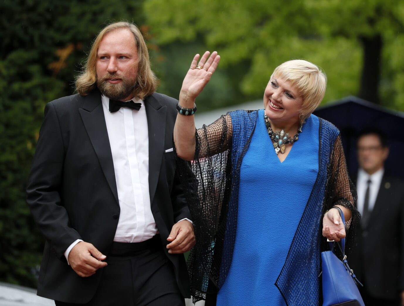 Sexismus-Vorwürfe Richard Wagner: Kulturstaatsministerin Claudia Roth (Grüne) und Grünen-Politiker Anton Hofreiter bei der Eröffnung der Festspiele in Bayreuth 2017.