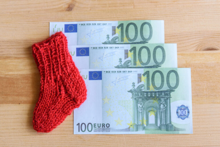 EU-Ausländer sollen schneller Kindergeld in Deutschland bekommen (Symbolbild) Foto: picture alliance / Geisler-Fotopress | Dwi Anoraganingrum/Geisler-Fotop