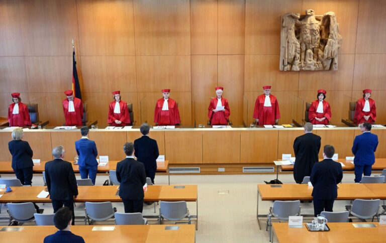 Bundesverfassungsgericht in Karlsruhe (Archiv): Weitere AfD-Verfahren anhängig Foto: picture alliance/dpa | Uli Deck