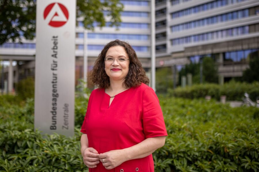 Die Energiekrise könnte viel Arbeit für die Vorstandsvorsitzende der Bundesagentur für Arbeit, Andrea Nahles (SPD), bedeuten. Auch die Inflation wird steigen.