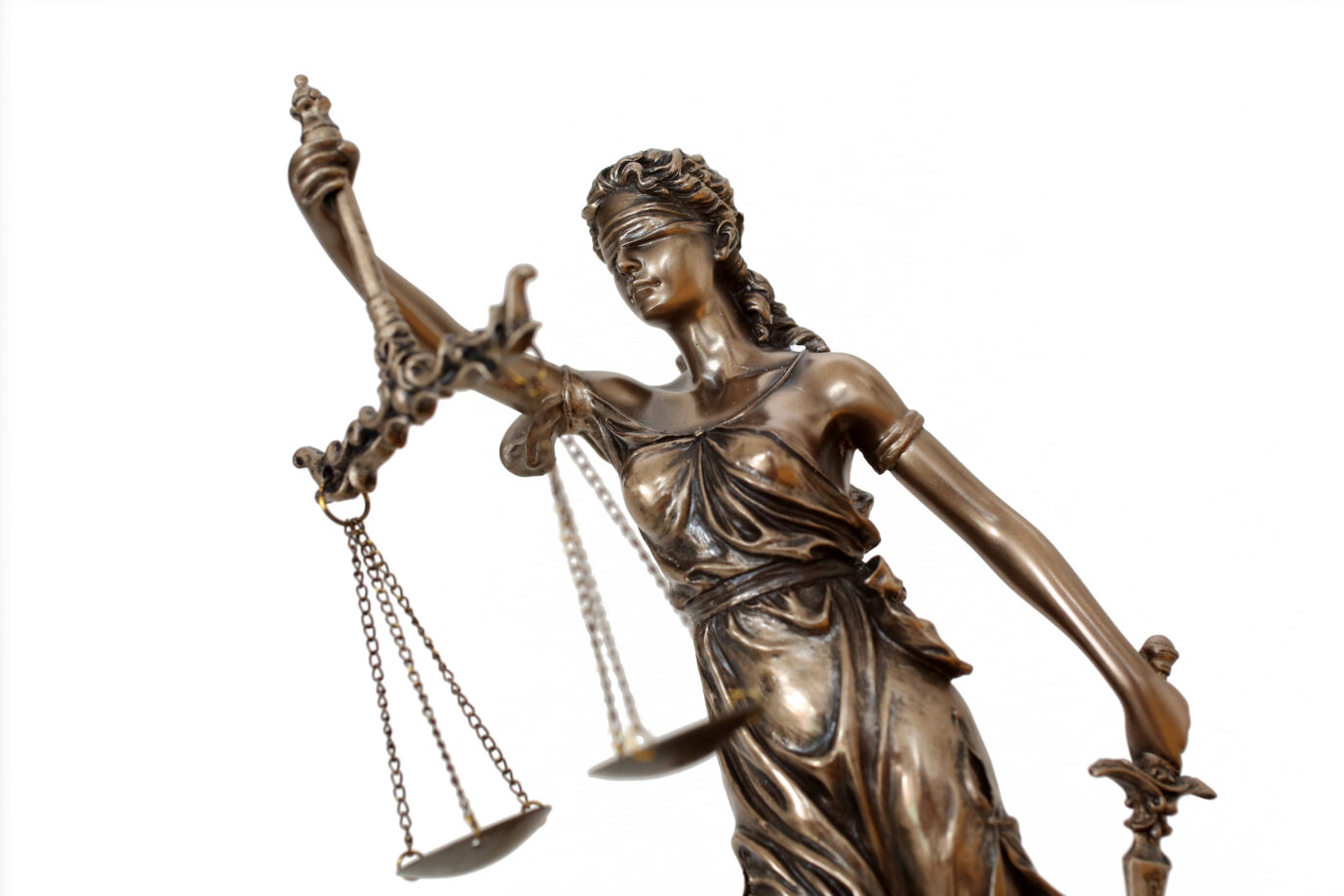 Die Statue der Justitia wägt das Recht auch bei der AfD ab