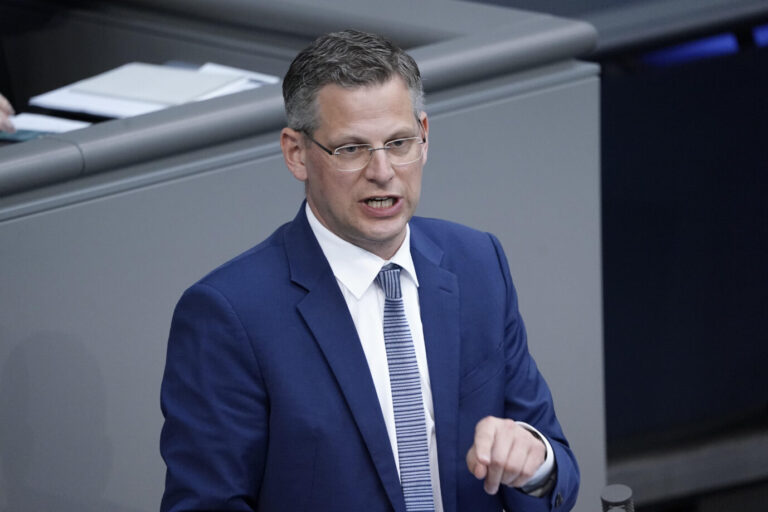 Der Bundestagsabgeordnete Christoph de Vries (CDU) setzt sich für Heimatvertriebene ein Foto: picture alliance / Flashpic | Jens Krick