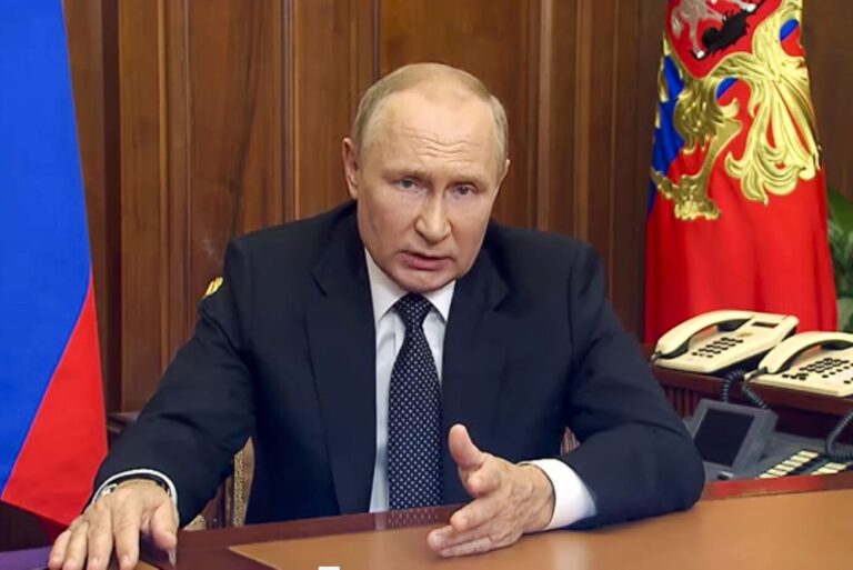Rußlands Präsident rWladimir Putin bei seiner Fernsehansprache, in der er die Teilmobilmachung ausrief.