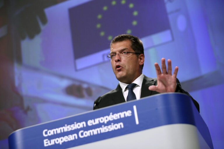 EU-Kommissar Janez Lenarčič rechne mit Blackouts: „Es ist gut möglich, daß Katastrophenhilfe auch innerhalb der EU nötig wird“