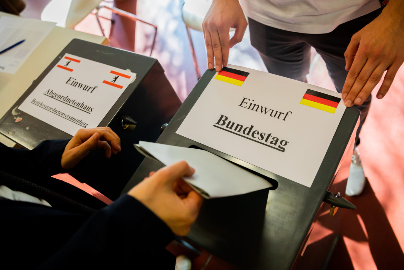 Stimmabgabe in Berlin: Die Abstimmung im September wurde von Pannen und einem Wahlchaos überschattet