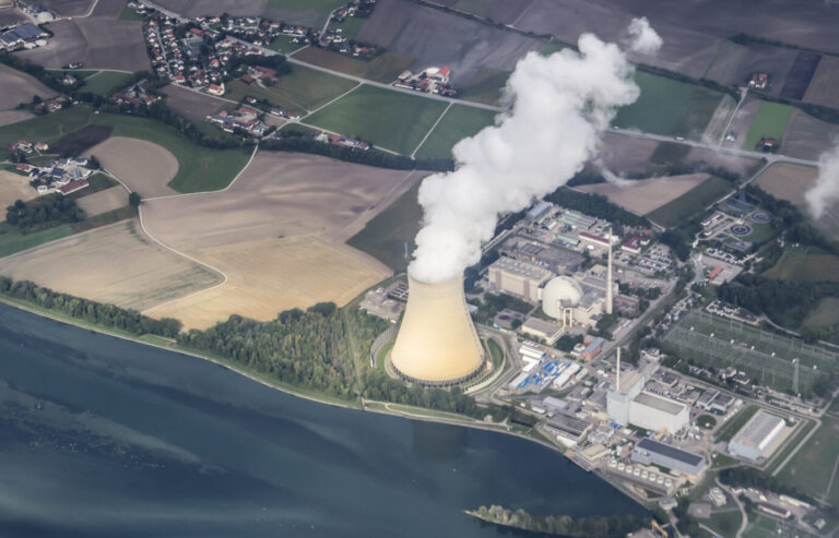Das Kernkraftwerkes Isar 2 könnte bald dem Atomausstieg zum Opfer fallen
