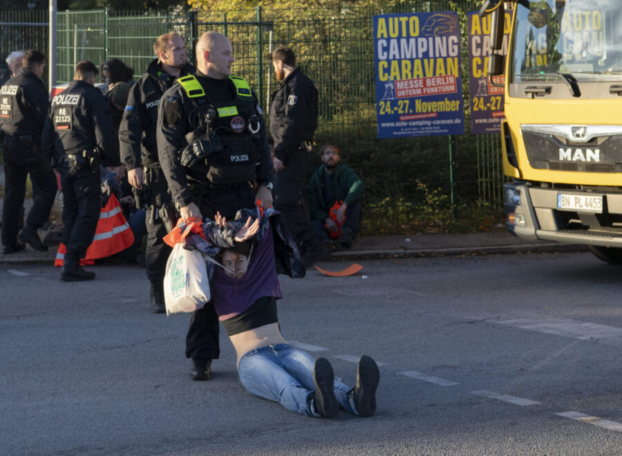 „letzte Generation“ Klima Kleber Legen Wieder Verkehr Lahm 6731