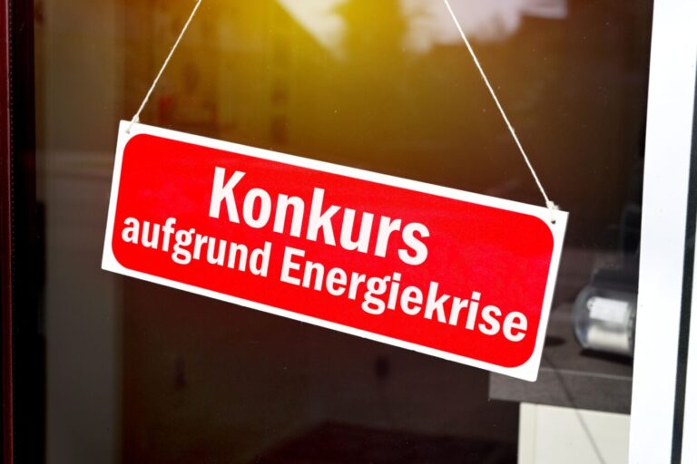 Laut DIHK sinkt der Gasverbrauch in der deutschen Wirtschaft, weil immer mehr Betriebe pleite gehen.