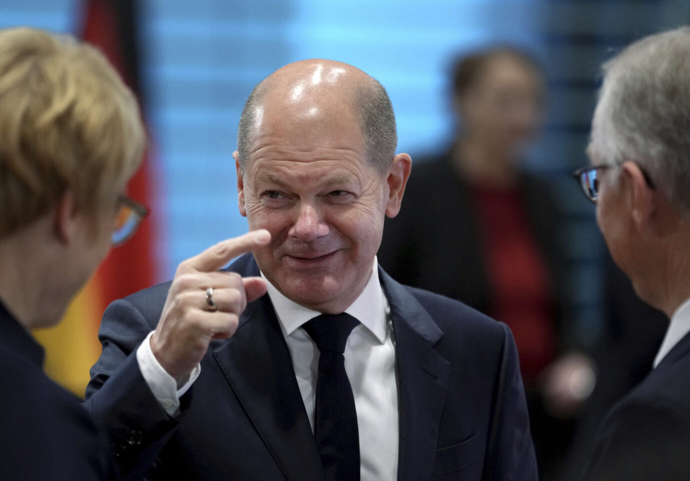 Bundeskanzler Olaf Scholz (SPD) will sich als Sieger beim Kernkraft-Kompromiß fühlen - doch gewonnen hat keiner