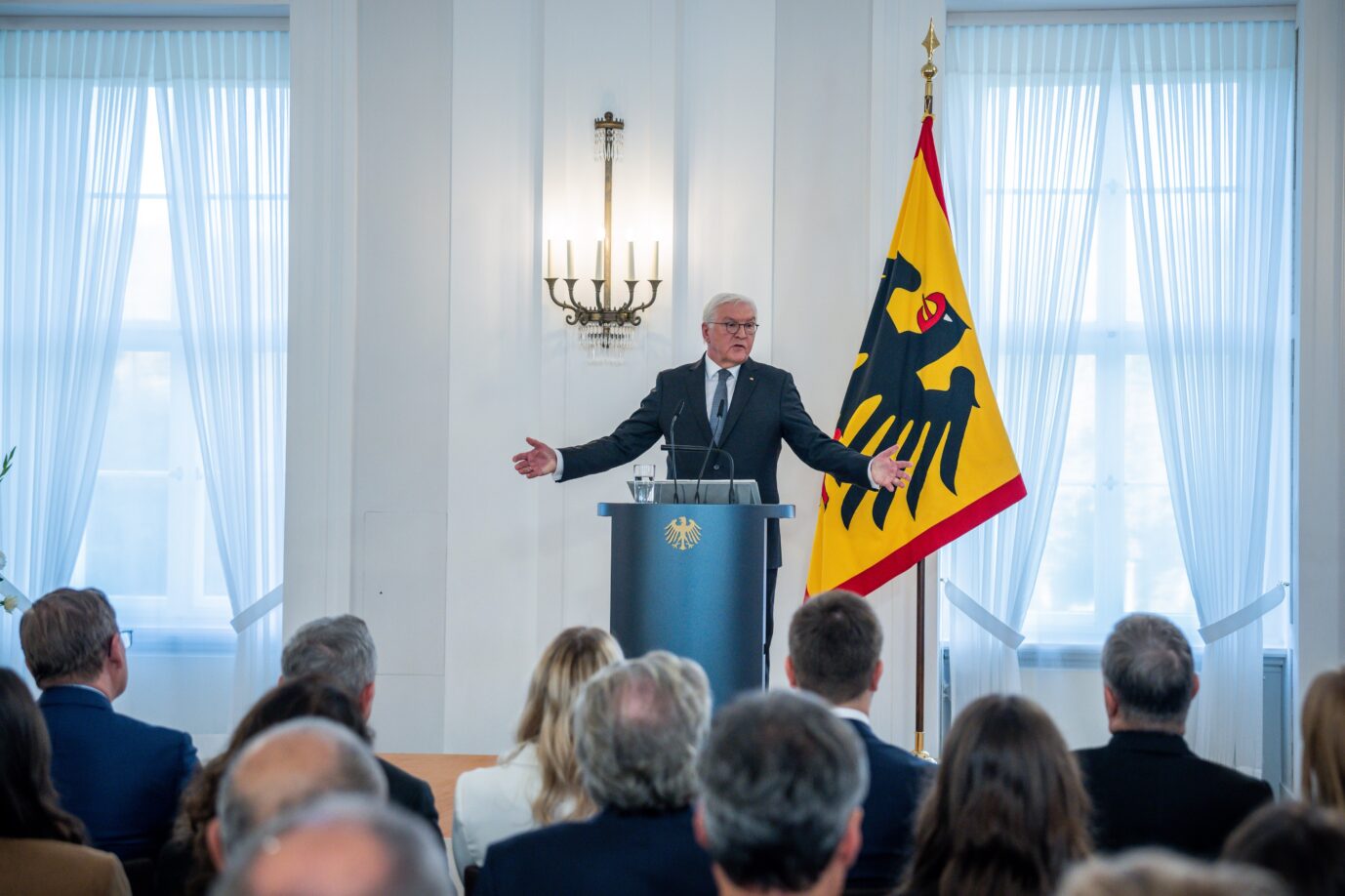 Bundespräsident Frank-Walter Steinmeier schwört auf die Krise ein