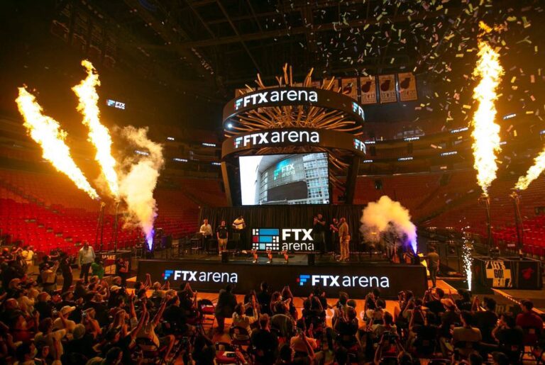 FTX CEO Sam Bankman-Fried auf einer Pressekonferenz zur Umbenennung der FTX Arena in Miami
