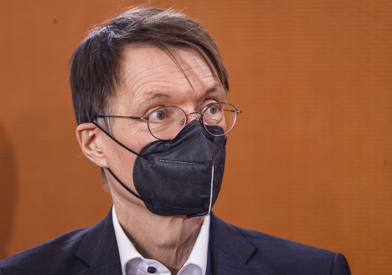 Nicht ohne meine Maske: Bundesgesundheitsminister Karl Lauterbach auf der Kabinettssitzung am vorigen Donnerstag.