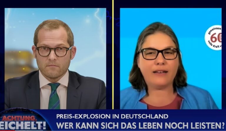 Szene aus dem Gespräch zwischen Julian Reichelt und der Chefin der Bremer Verbraucherzentrale, Annabel Oelmann in der Sendung "Achtung, Reichelt°!.