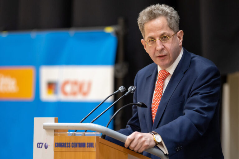 Hans-Georg Maaßen (CDU): „Ich habe immer Probleme gehabt mit dem Linkskurs von Angela Merkel und bin der Meinung, er muß aufgearbeitet werden“