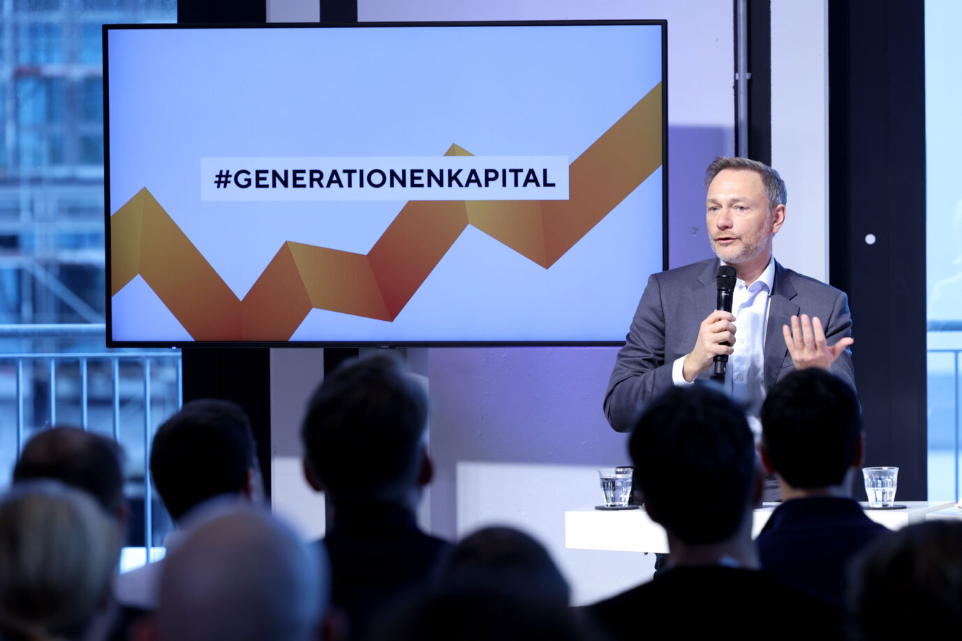 Christian Lindner (FDP), Bundesfinanzminister, spricht zum Thema Aktienrente