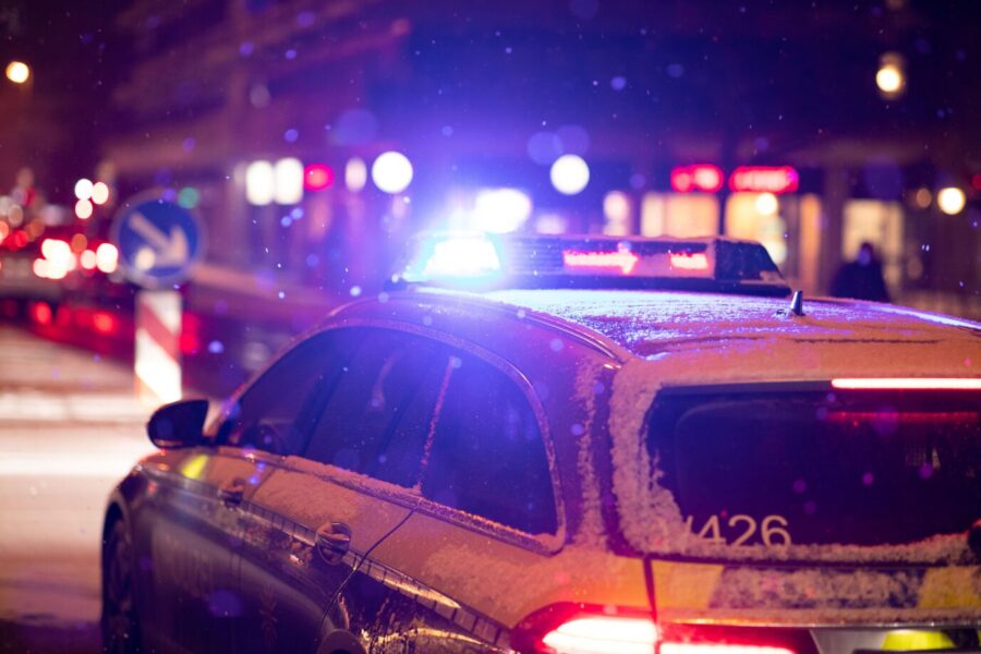 Die Freiburger Polizei kämpft gegen wiederholte schwere Ausschreitungen in einer Asylunterkunft an.