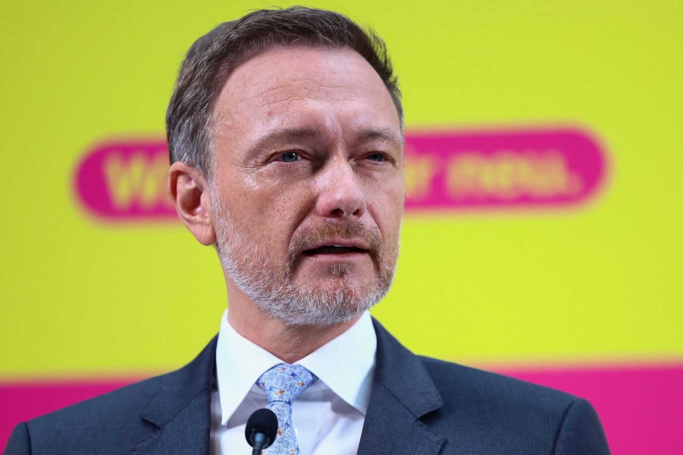 FDP-Chef Christian Lindner versucht die Wahlniederlage von Berlin schönzureden.