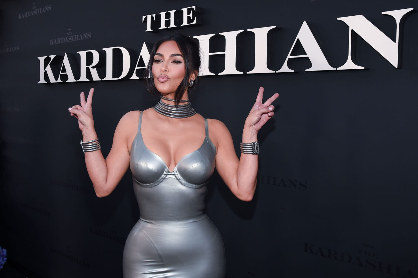 Die Ikone Kim Kardashian war über Jahre stilprägend in Sachen Schönheitsideale