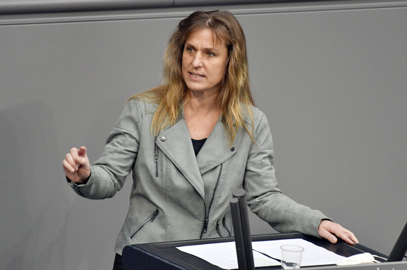 Katja Keul, Staatsministerin im Auswärtigen Amt: „Es geht um gesellschaftliche Aufklärung, um öffentliche Debatte und die Überarbeitung von Schulbüchern“, sagt sie zum Thema Kolonialgeschichte