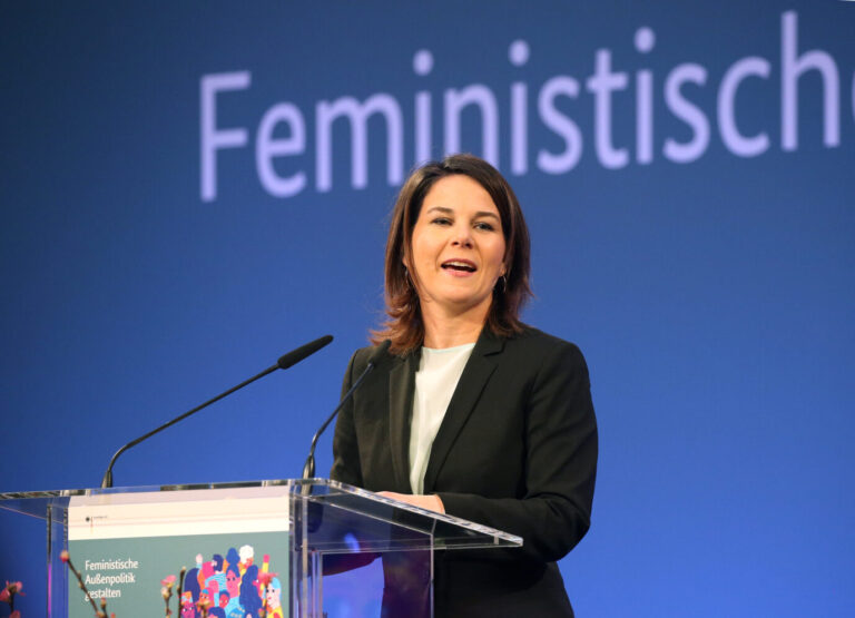 Außenministerin Annalena Baerbock (Grüne) stellt ihr Konzept einer feministischen Außenpolitik vor.