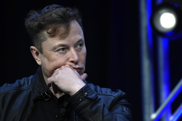 Tesla-Gründer Elon Musk: Er warnt: die Künstliche Intelligenz berge Gefahren